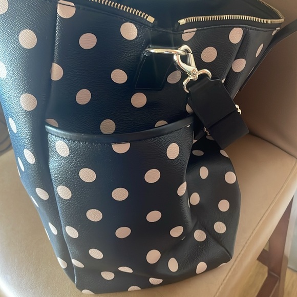 Kate Spade Classic!!!  Totally Brand New Diaper Bag with Changing Pad! - Picture 9 of 12